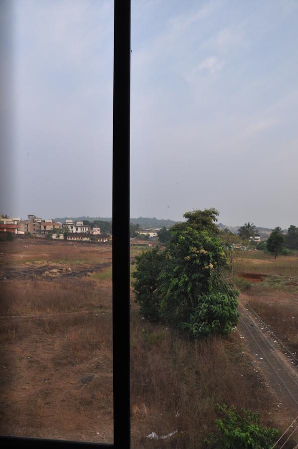 Hotel Dewa Goa Dabolim Extérieur photo