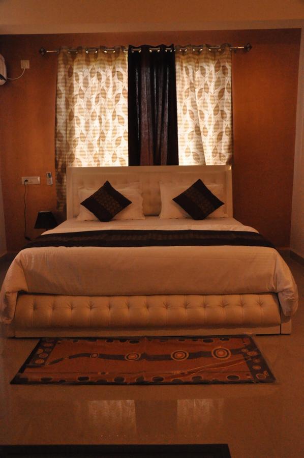 Hotel Dewa Goa Dabolim Extérieur photo
